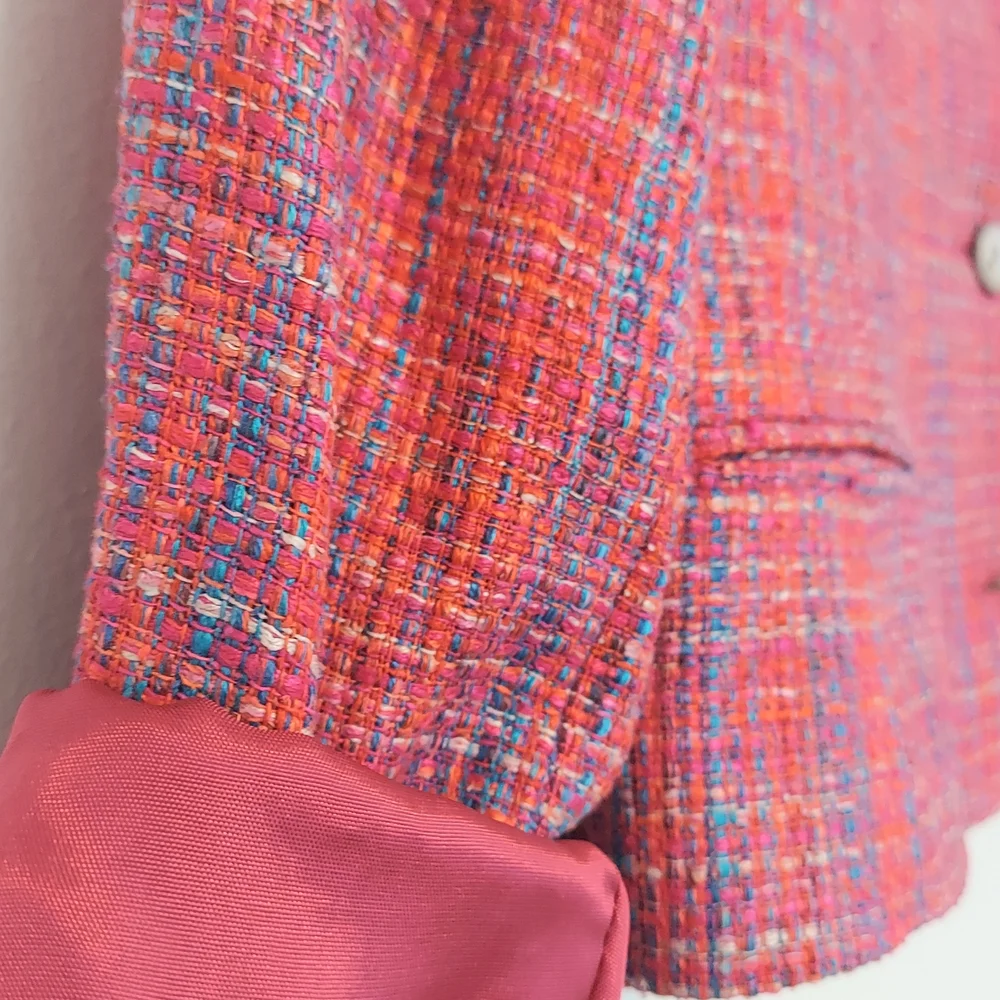 Vintage Handwoven Silk Tweed Blazer with Notched Lapels and Fitted Silhouette - Picture 7 of 9
